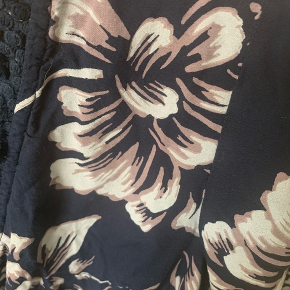 Band of Gypsies Navy Floral Print Boho 3/4 Sleeve Mini Dress SZ M - Picture 4 of 6